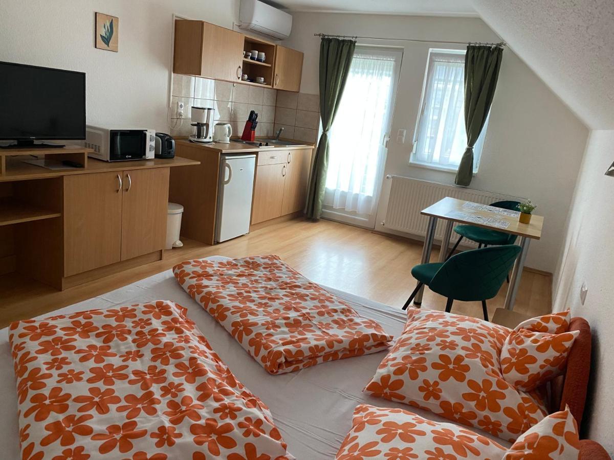 Bonita Apartmanház Appartamento Zalakaros Esterno foto
