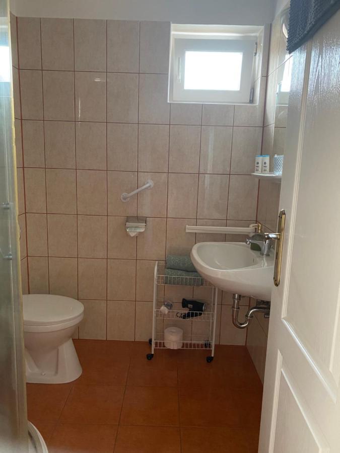 Bonita Apartmanház Appartamento Zalakaros Esterno foto