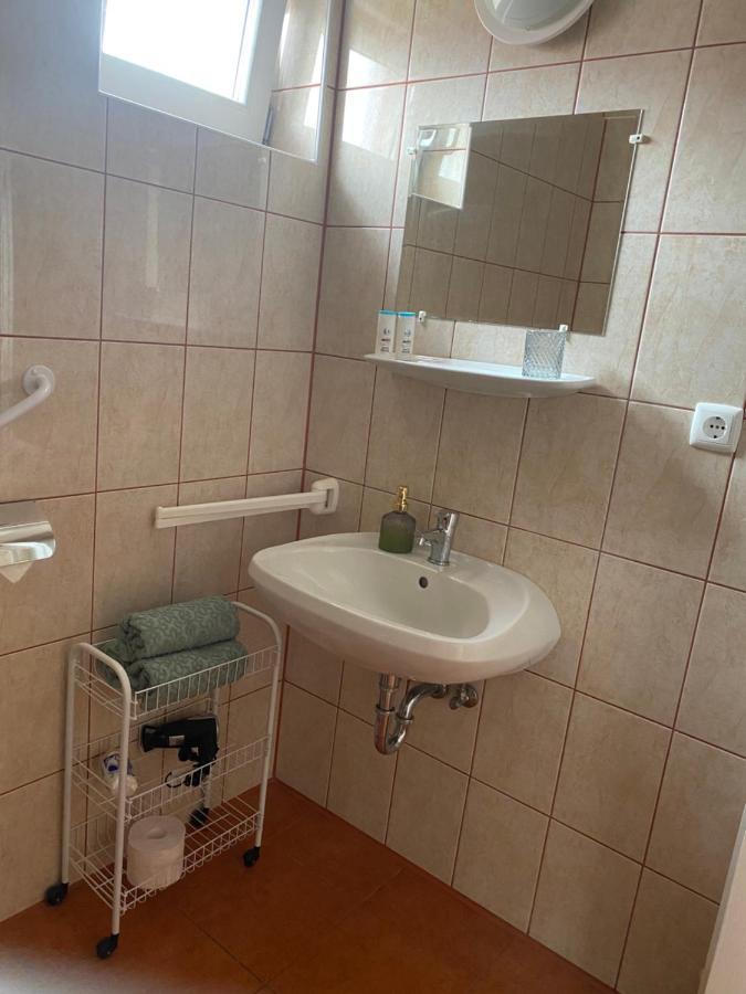 Bonita Apartmanház Appartamento Zalakaros Esterno foto